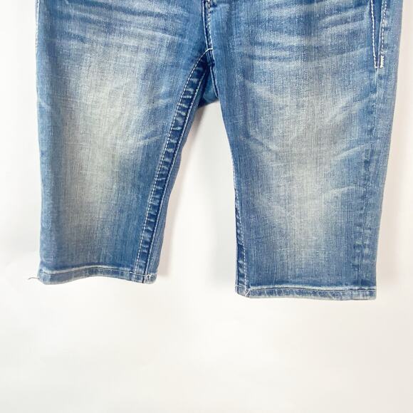 Miss Me US 26 Womens Blue JE5002M54 Rhinestone Mid Rise Denim Bermuda Short - Picture 4 of 9